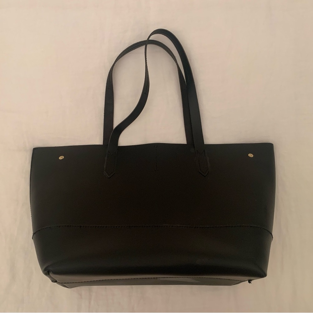 Elegant Black Tote Bag - Picture 2 of 5